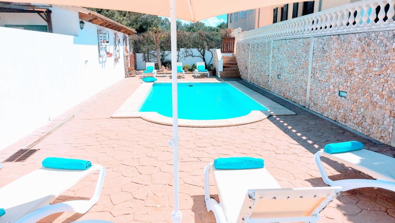 Mariposa Con Piscina Privada
